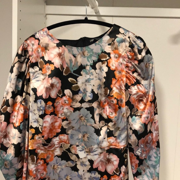 Dress - Picture 2 of 3